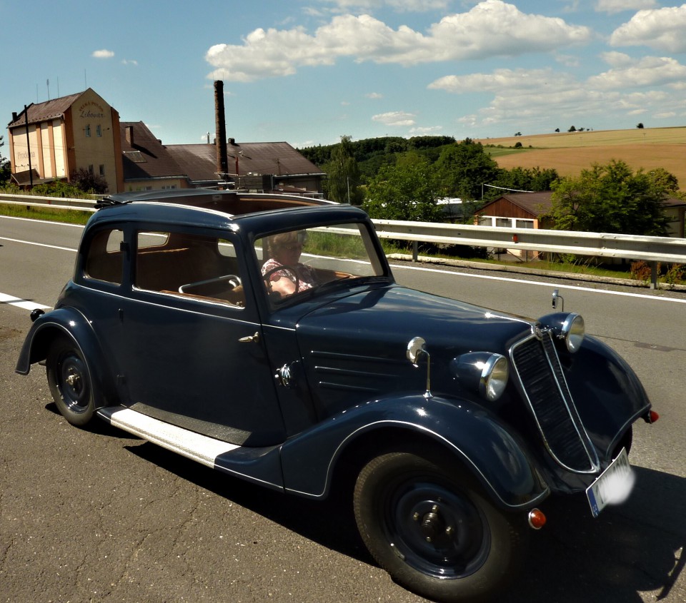 Tatra 57